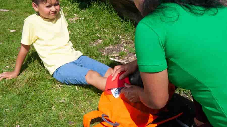 What are the responsibilities of a paediatric first aider?
