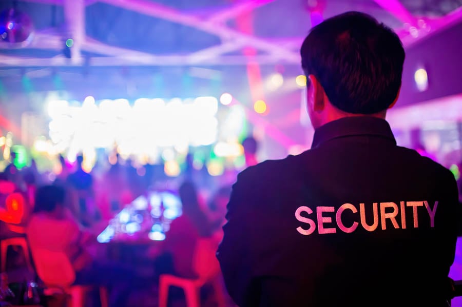 First aid training requirements for door supervisors and security guards